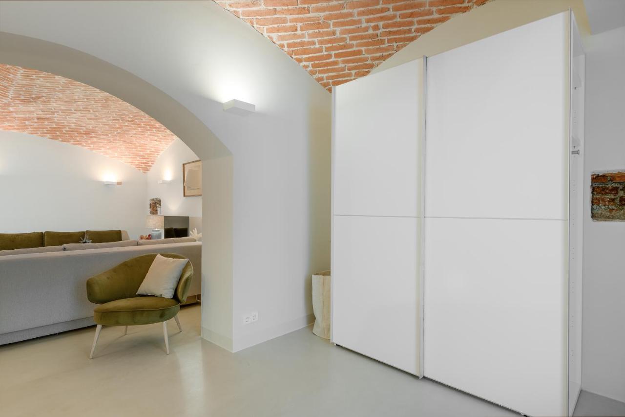 Apartment Exklusiv: Historisches Mit Deckengewoelbe Munich
